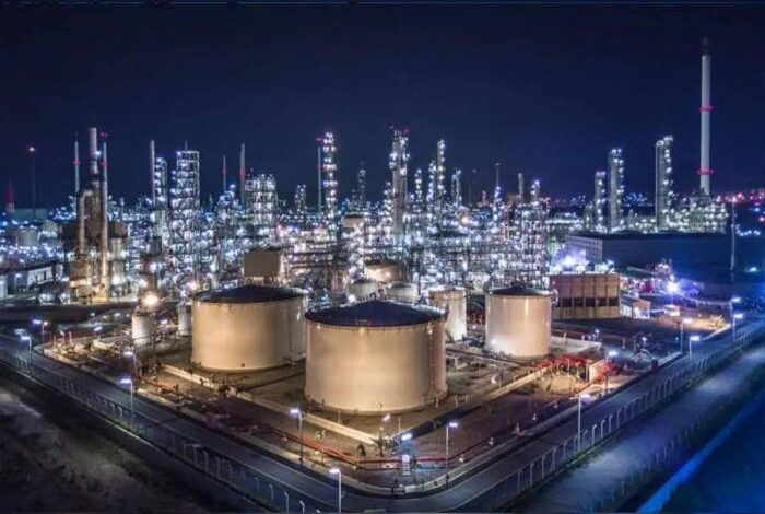 Bina Refinery : मध्यप्रदेश में बीना रिफायनरी में स्थापित होगा एथिलीन क्रेकर प्रोजेक्ट, डाउनस्ट्रीम पेट्रोकेमिकल प्लांट और पवन ऊर्जा संयंत्र